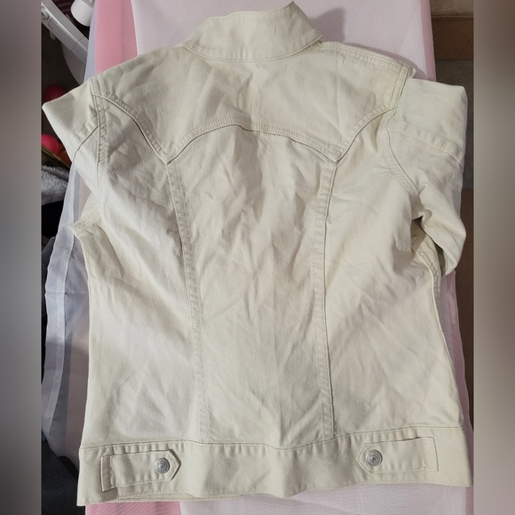 Gap cream Jean jacket - Picture 3 of 3